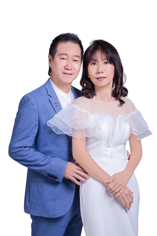 JOHNNY HUANG & YIK CHOO